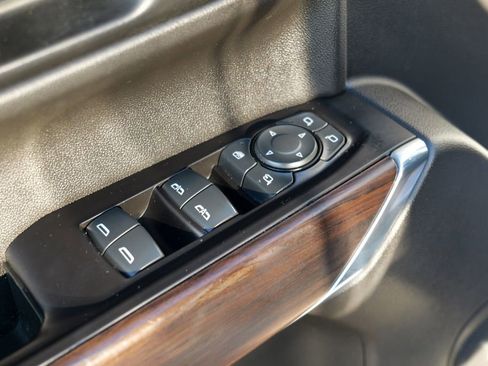 Used 2020 GMC Sierra 1500 SLT w/ SLT Premium Plus Package image 21