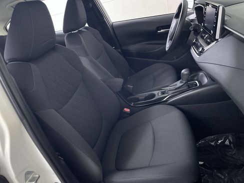 Used 2021 Toyota Corolla LE w/ LE Convenience Package FWD image 23