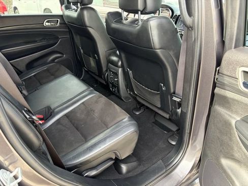 Used 2020 Jeep Grand Cherokee Altitude AWD/4WD image 30
