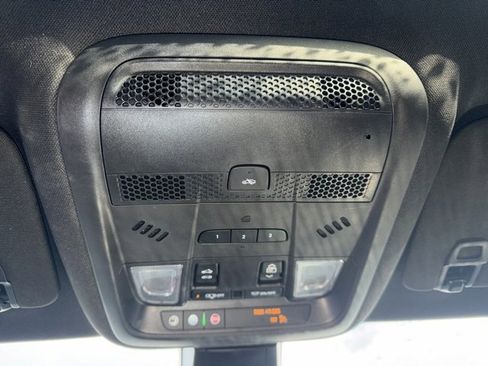 Used 2020 Cadillac XT6 Premium Luxury image 24