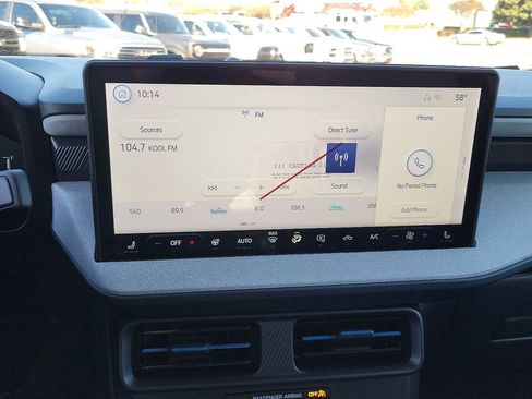 New 2025 Ford Maverick XLT w/ XLT Luxury Package FWD image 15
