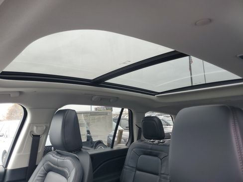 New 2026 Lincoln Aviator Reserve w/ Jet Appearance Package AWD/4WD image 10