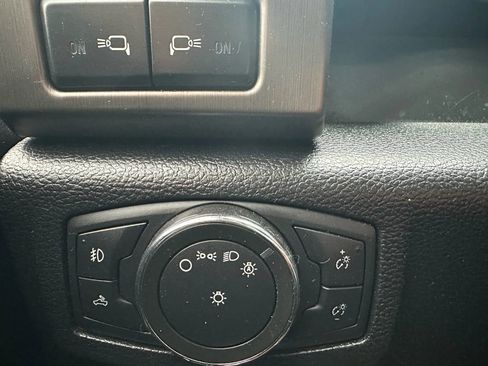 Used 2016 Ford F150 Limited w/ Trailer Tow Package image 24