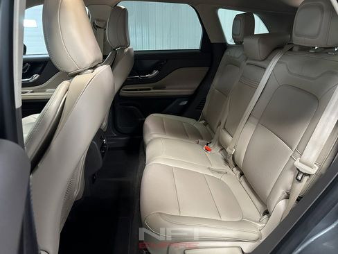 Used 2022 Lincoln Corsair AWD w/ Equipment Group 101A image 37