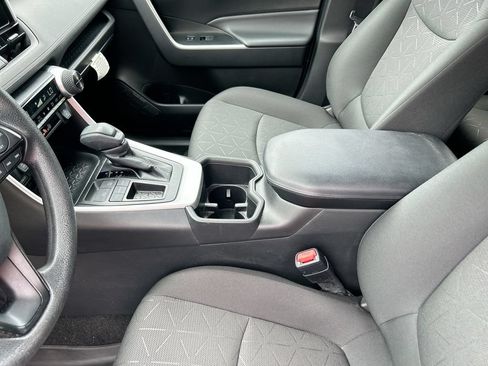 Used 2023 Toyota RAV4 XLE w/ Convenience Package FWD image 29