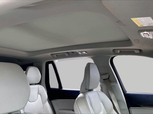 Used 2019 Volvo XC90 T6 Momentum w/ Advanced Package AWD/4WD image 14