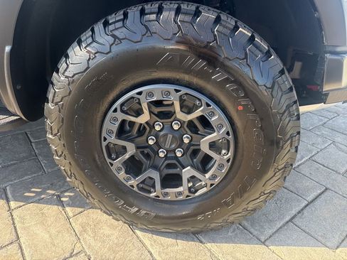 Used 2025 Ford F150 Raptor w/ Equipment Group 803A Raptor R AWD/4WD image 4