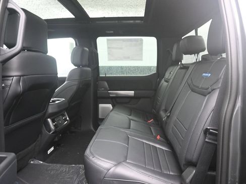 New 2026 Ford F250 Platinum AWD/4WD image 27