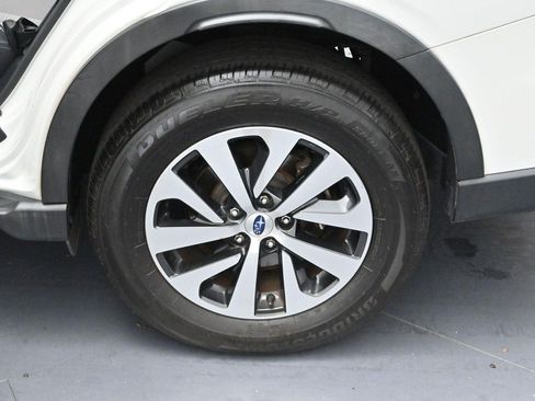 Used 2020 Subaru Outback Premium AWD/4WD image 27