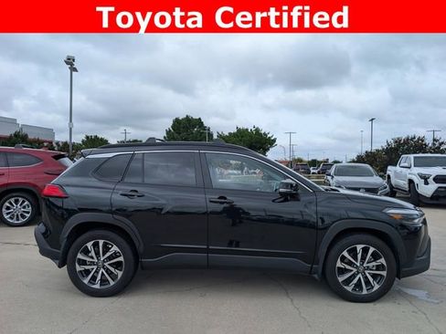 Certified 2024 Toyota Corolla Cross XLE w/ Convenience Package FWD image 3