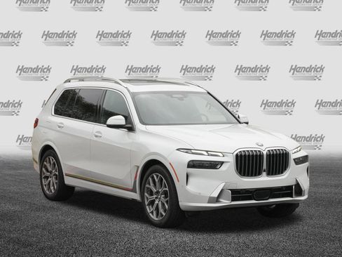 Certified 2026 BMW X7 xDrive40i image 2