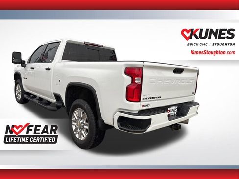 Used 2022 Chevrolet Silverado 2500 LTZ w/ LTZ Plus Package image 9