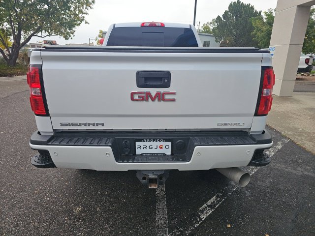 Used 2019 GMC Sierra 2500 Denali w/ Duramax Plus Package AWD/4WD image 6