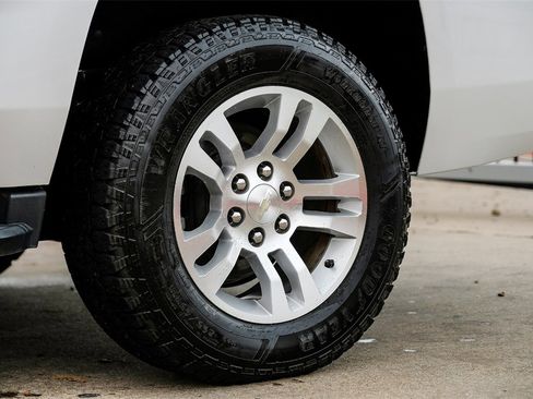 Used 2019 Chevrolet Tahoe LT image 57