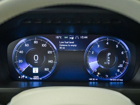 Certified 2022 Volvo XC90 T5 Momentum AWD/4WD image 25