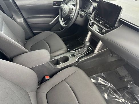 Used 2023 Toyota Corolla Cross LE w/ Moonroof Package AWD/4WD image 25