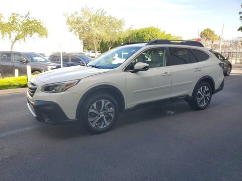 Used 2020 Subaru Outback Limited AWD/4WD image 2