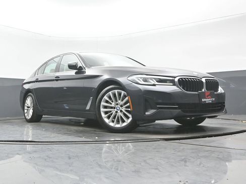 Used 2022 BMW 530i xDrive w/ Premium Package image 29