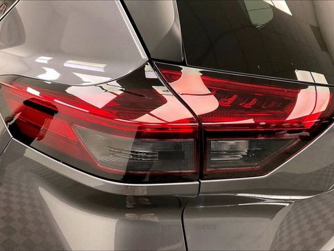 Certified 2026 Nissan Rogue SV image 26