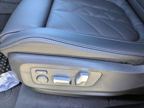 New 2026 BMW X5 xDrive50e w/ M Sport Package image 15