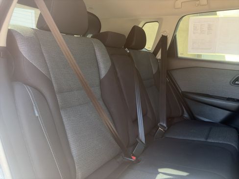 Used 2022 Nissan Rogue S FWD image 24