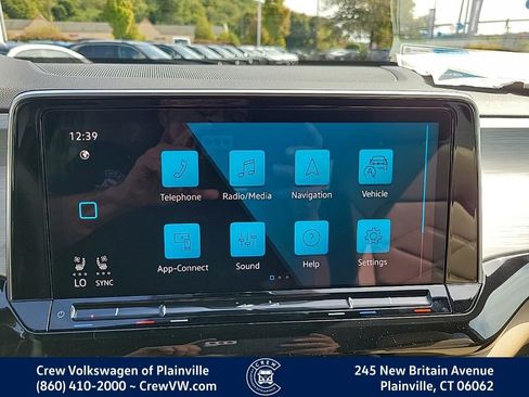 New 2026 Volkswagen Atlas Cross Sport SE image 32