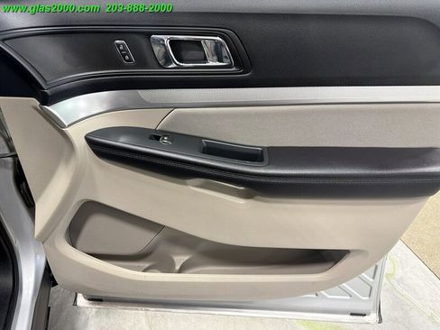 Used 2018 Ford Explorer 4WD w/ Class II Trailer Tow Package image 26