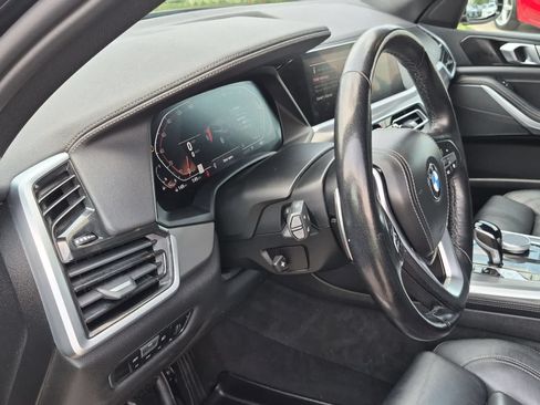Used 2022 BMW X5 xDrive40i AWD/4WD image 10