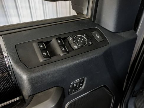 Used 2022 Ford F450 Platinum w/ FX4 Off-Road Package AWD/4WD image 46