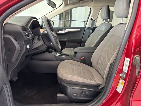 Used 2020 Ford Escape SE image 8