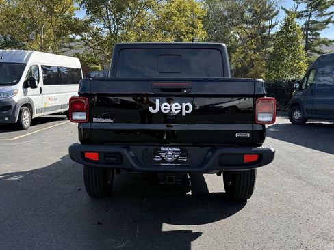 Used 2022 Jeep Gladiator Overland w/ Popular Equipment Package image 6