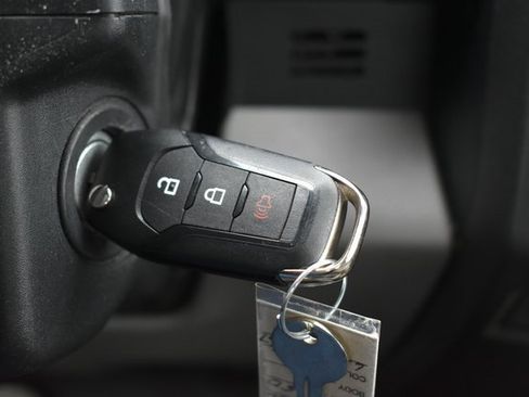 Used 2020 Ford F350 XL w/ Power Equipment Group image 21