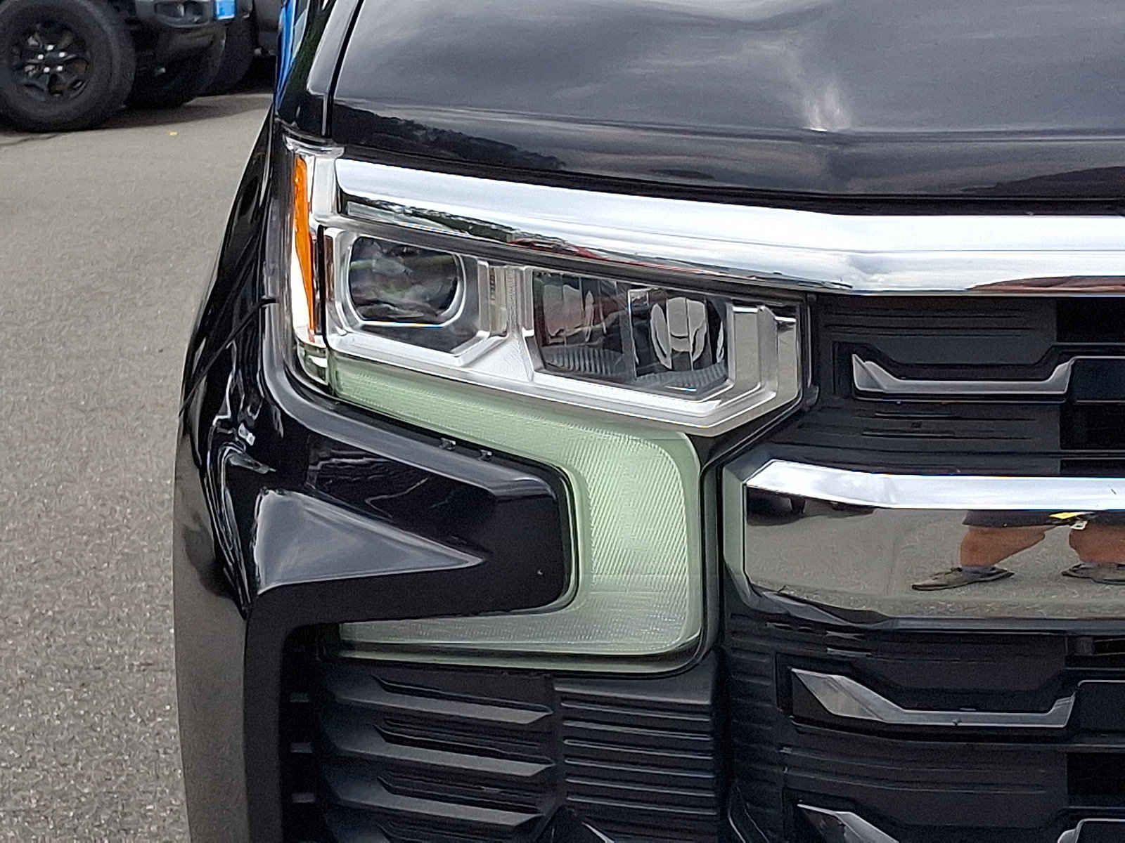 Certified 2023 Chevrolet Silverado 1500 LT AWD/4WD image 9