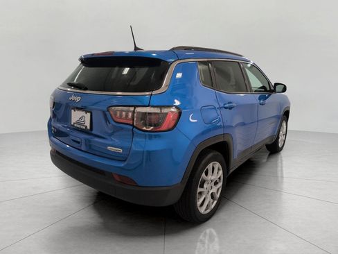 Used 2023 Jeep Compass Latitude AWD/4WD image 21