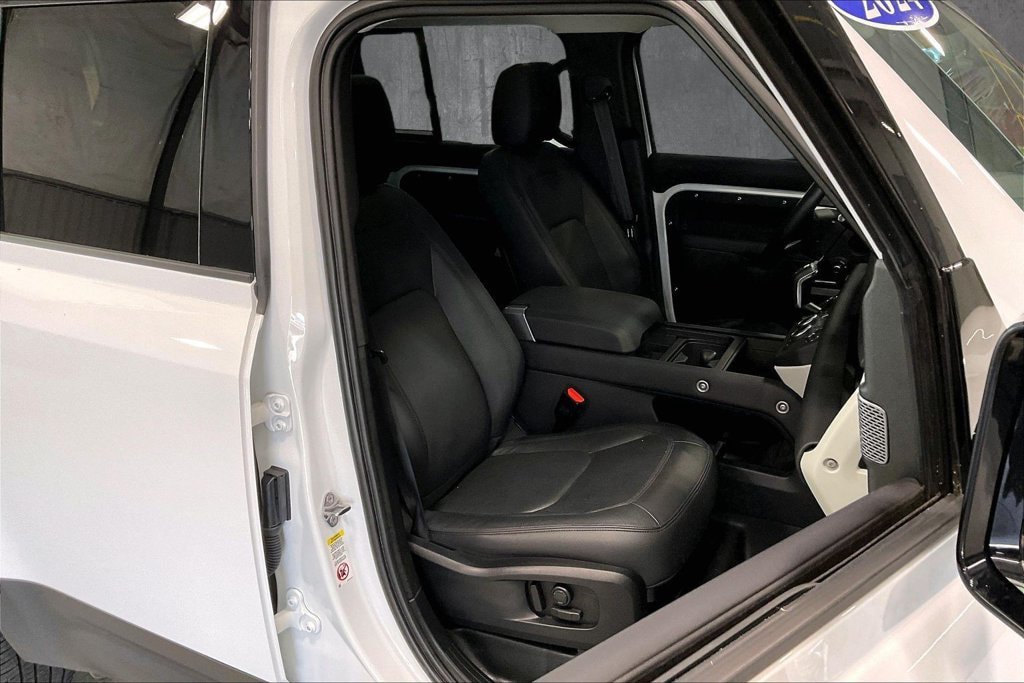 Certified 2024 Land Rover Defender 110 S AWD/4WD image 30