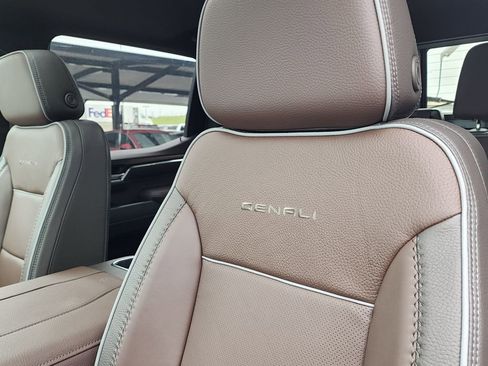 New 2026 GMC Sierra 1500 Denali AWD/4WD image 18