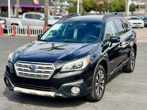 Used 2017 Subaru Outback 3.6R Limited AWD/4WD image 6