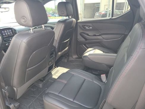 Used 2023 Chevrolet Traverse RS w/ LPO, Floor Liner Package AWD/4WD image 10