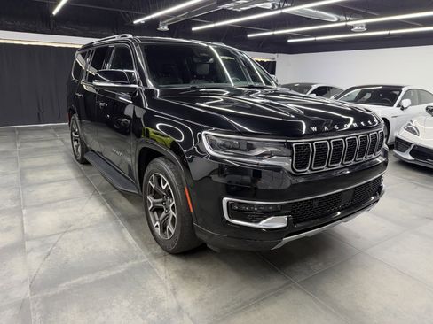 Used 2024 Jeep Wagoneer Series III image 9