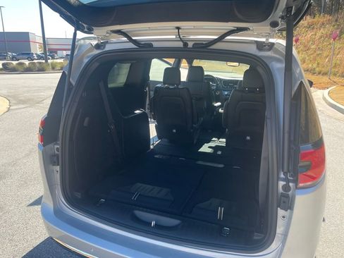 New 2026 Chrysler Pacifica Select FWD image 22