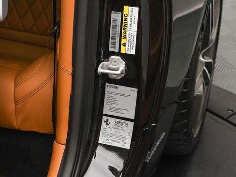 Certified 2016 Ferrari FF image 63