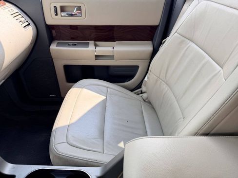 Used 2009 Ford Flex SEL FWD image 14