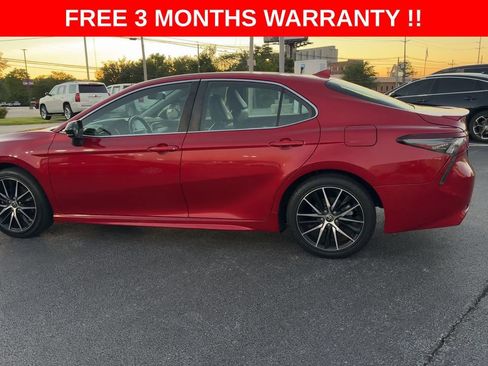 Used 2021 Toyota Camry SE FWD image 5