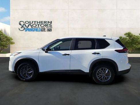 Used 2024 Nissan Rogue S FWD image 2