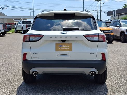 Certified 2022 Ford Escape SEL w/ Technology Package FWD image 9