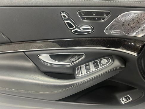 Used 2018 Mercedes-Benz S 560 4MATIC Sedan image 18