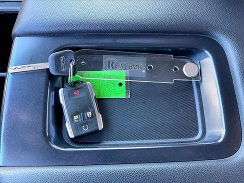 Used 2017 GMC Sierra 1500 SLT w/ Texas SLT Premium Package image 35