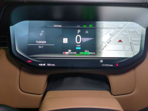 New 2026 Land Rover Range Rover SE image 18