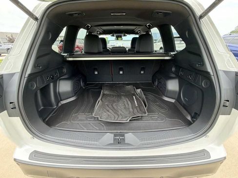 Certified 2025 Subaru Forester Sport AWD/4WD image 29