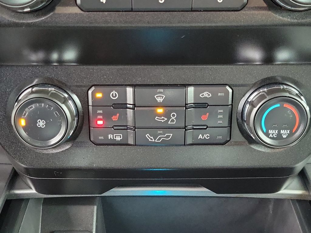 Certified 2019 Ford F150 XLT w/ Equipment Group 302A Luxury AWD/4WD image 31